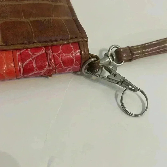 Jessica Simpson wristlet wallet - Picture 4 of 6